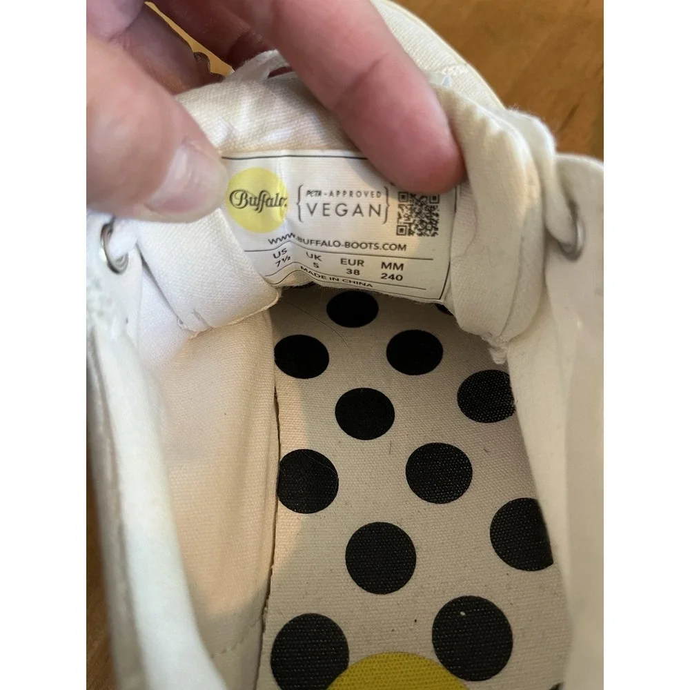 Buffalo Vegan-Friendly Women's Paired Flatform Sneakers White Sz‎ 7.5 EUR 38